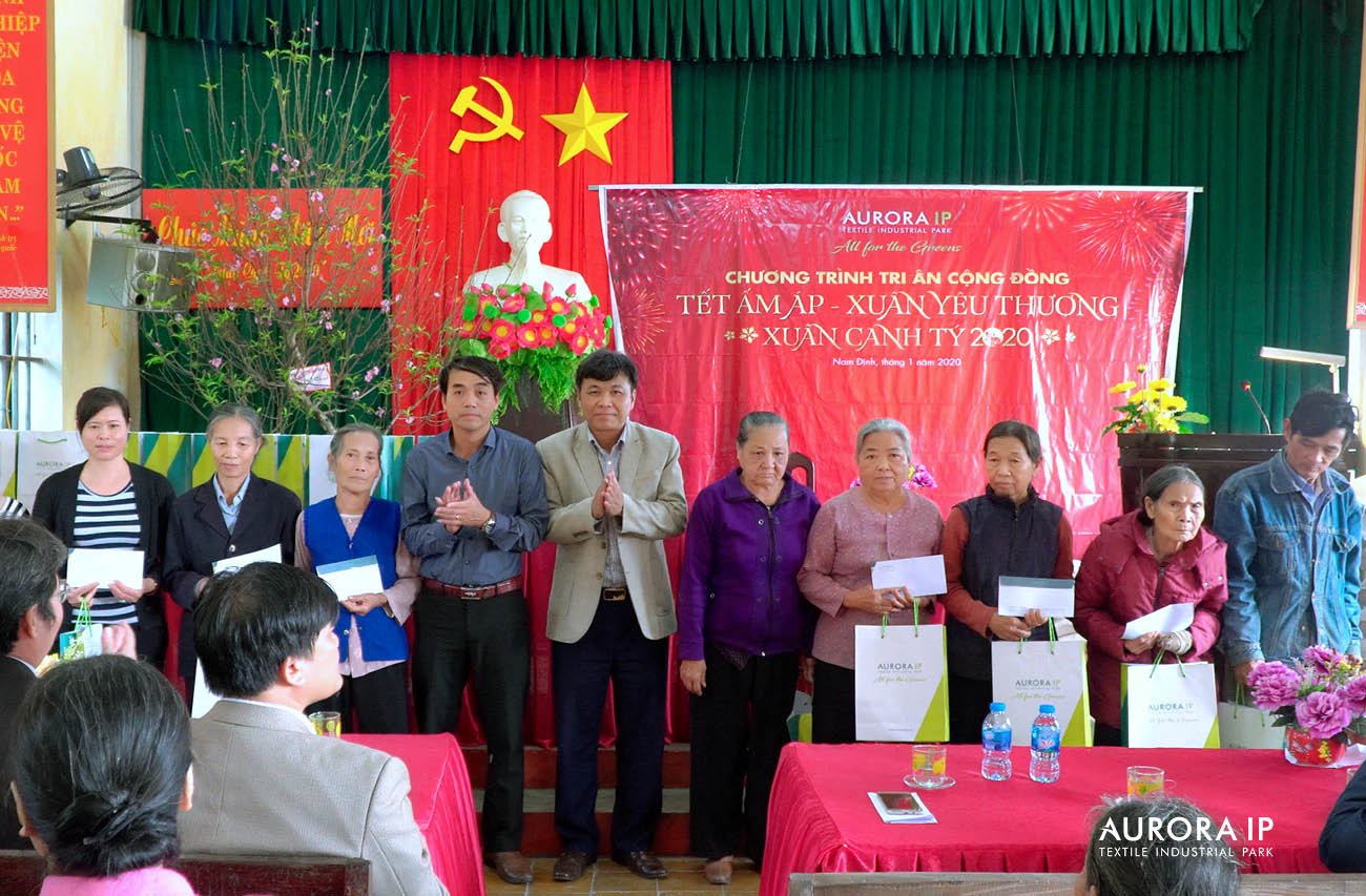 Aurora IP trao quà Tết cho người nghèo tại Nam Định