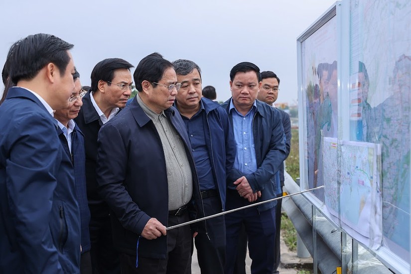 Thủ tướng khảo sát tuyến cao tốc Hải Phòng - Thái Bình - Nam Định - Ninh Bình